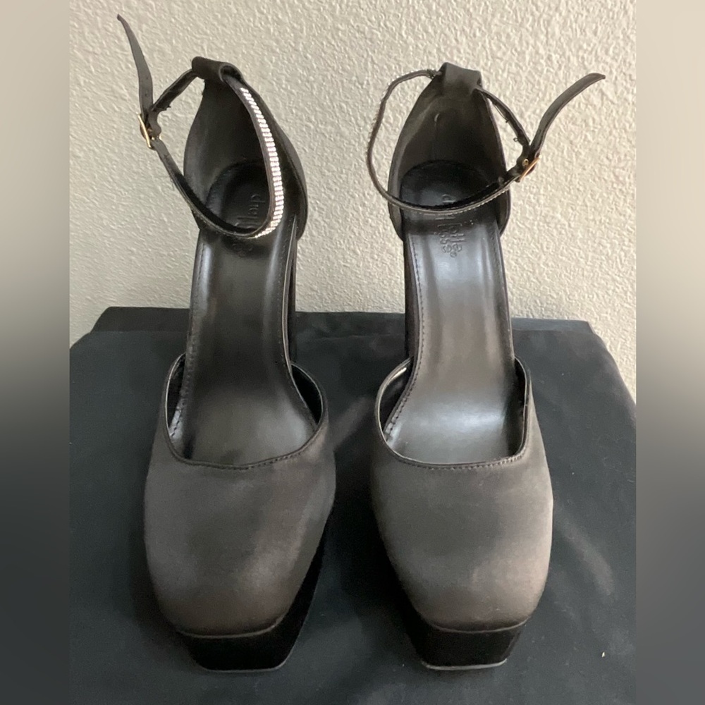 Chic Black Ankle Strap Heels